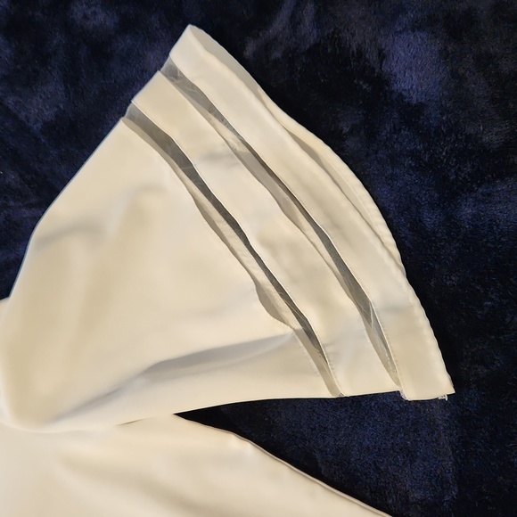 2/$8 White blouse - Picture 3 of 4